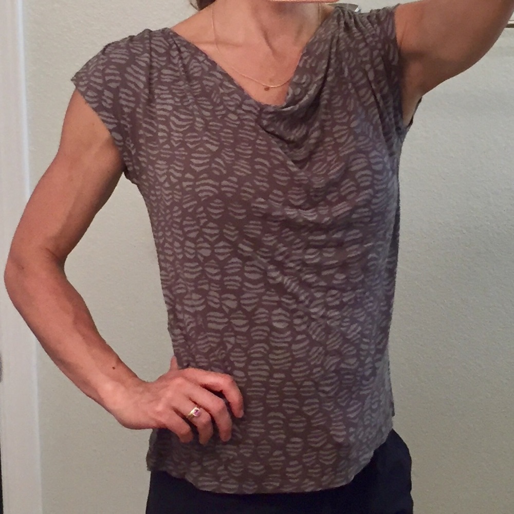 Shirt, cropped sleeves